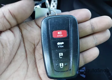 2021 Toyota Camry Trd z USA, uszkodzony, nr VIN 4T1KZ1AK9MU050524